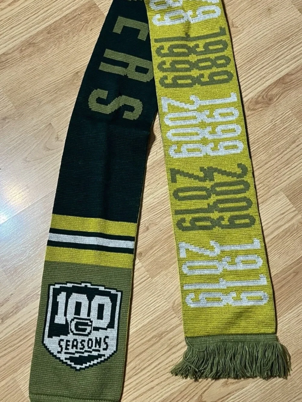 Green Bay Packers NFL Anniversary Winter Scarf Green Gold 100 Seasons NWT - Picture 7 of 9